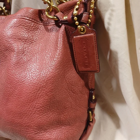 Coach brook - Picture 3 of 12